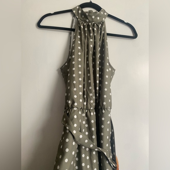 Green and white Polka dot belt jumpsuit - Picture 5 of 7